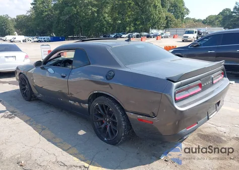 2018 Dodge Challenger 392 Hemi Scat Pack Shaker z USA, uszkodzony, nr VIN 2C3CDZFJ8JH331190